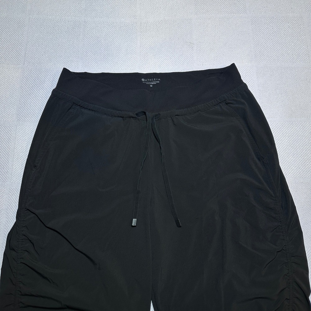Athleta Attitude Pants Womens 10 Ruched Legs Lightweight Stretch Jogger Black - Picture 2 of 13